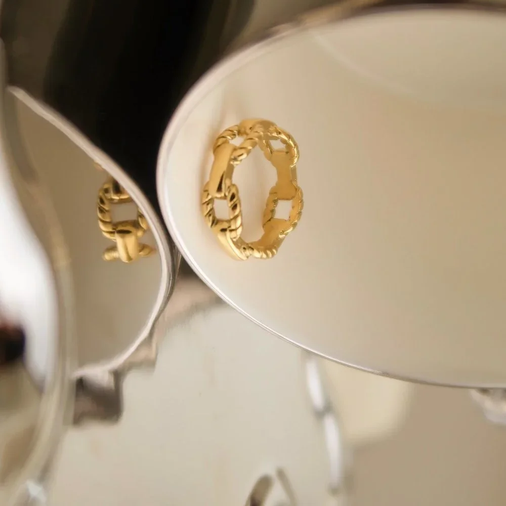 NEW 18K Gold Plated Braided Link Chain Ring